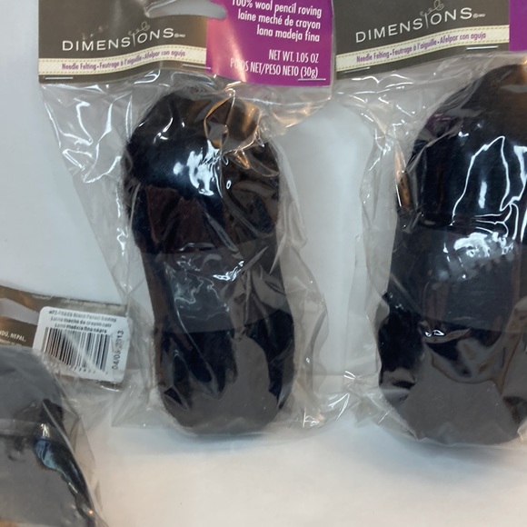 Dimensions Feltworks 100% Wool Pencil Roving Black Felt Needle Felting Crafts - Picture 12 of 13